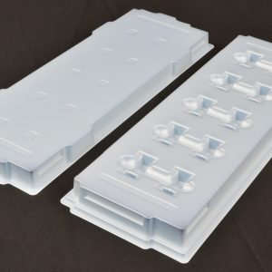  Thermoformed dissipative S680 IPA cleanable tray and cover set for small devices